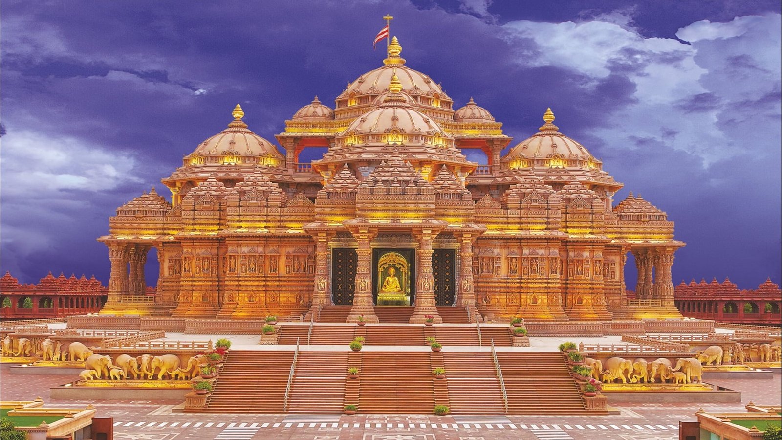 Swaminarayan Akshardham Mandir in New Delhi